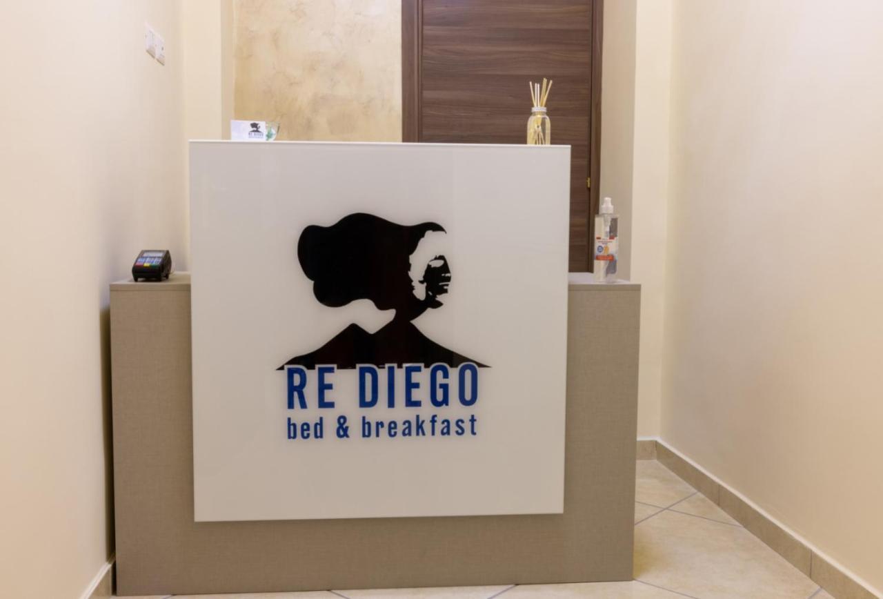 Re Diego Acomodação com café da manhã Nápoles Exterior foto